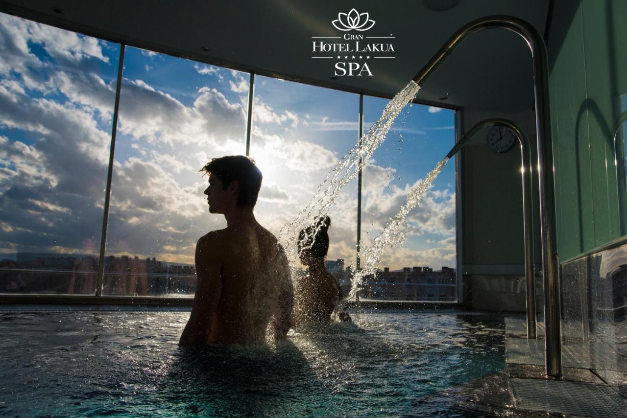 Gran Hotel Lakua Vitoria-Gasteiz Bagian luar foto Spa at Hotel Lacua