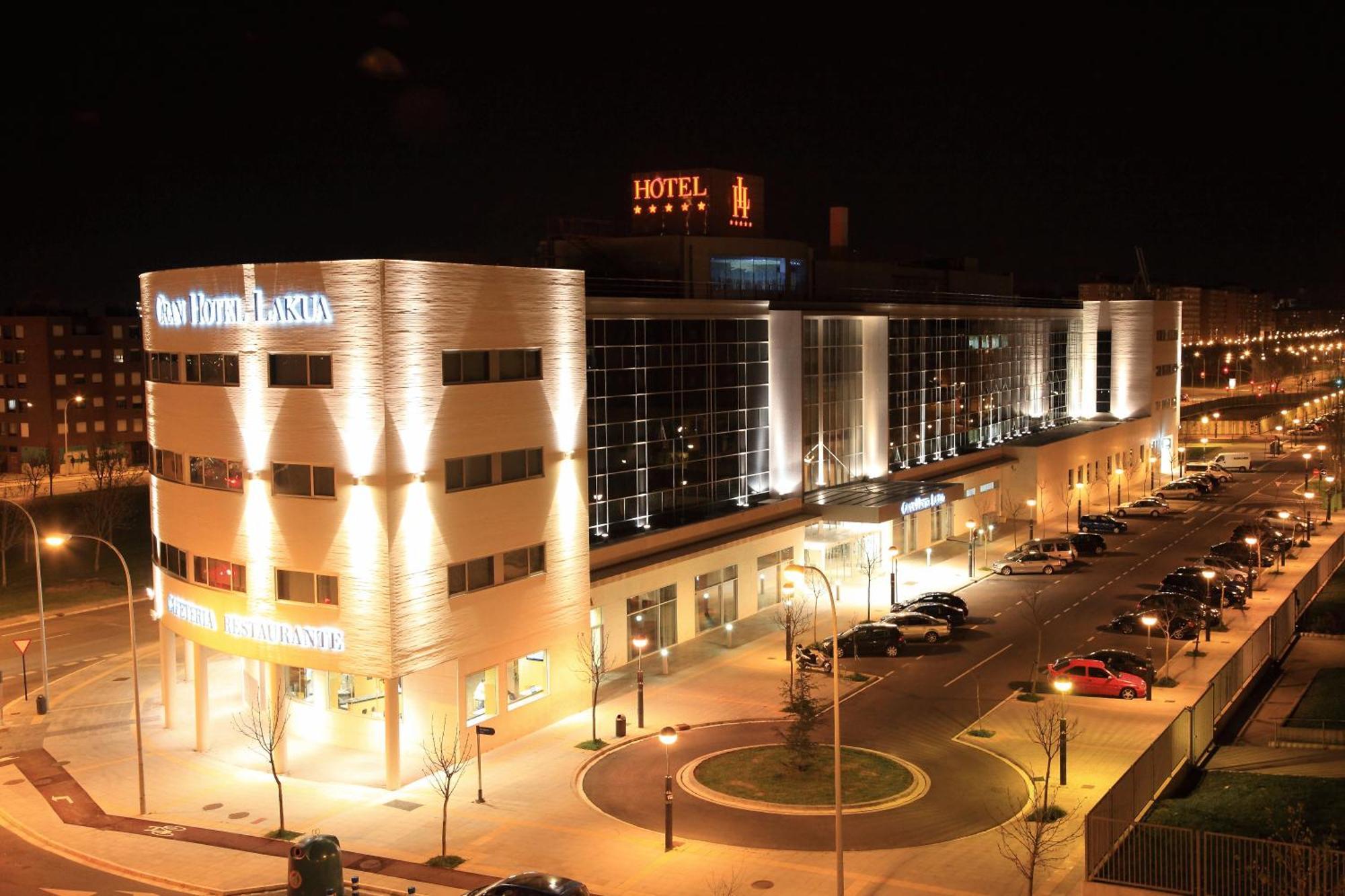 Gran Hotel Lakua Vitoria-Gasteiz Bagian luar foto